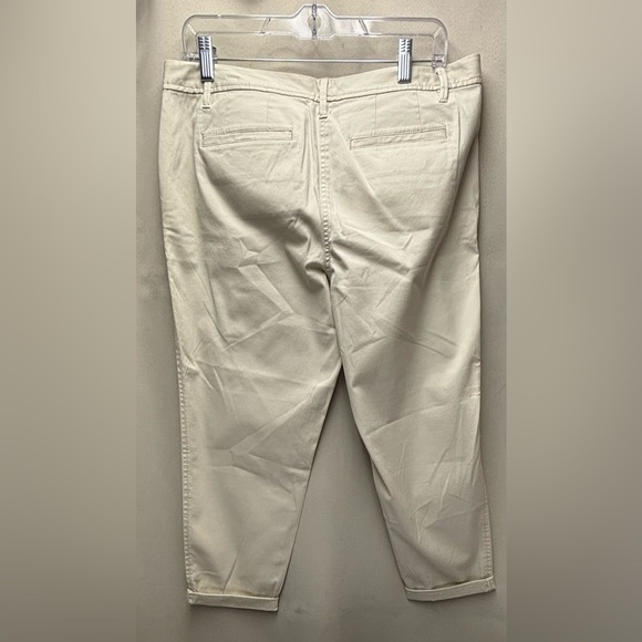 Talbots Girlfriend Chino Pants Women's 10P Khaki Stretch Tapered Leg NWOT - Picture 2 of 5